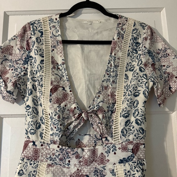 NWOT Tularosa Rowley Floral Romper - Picture 4 of 7